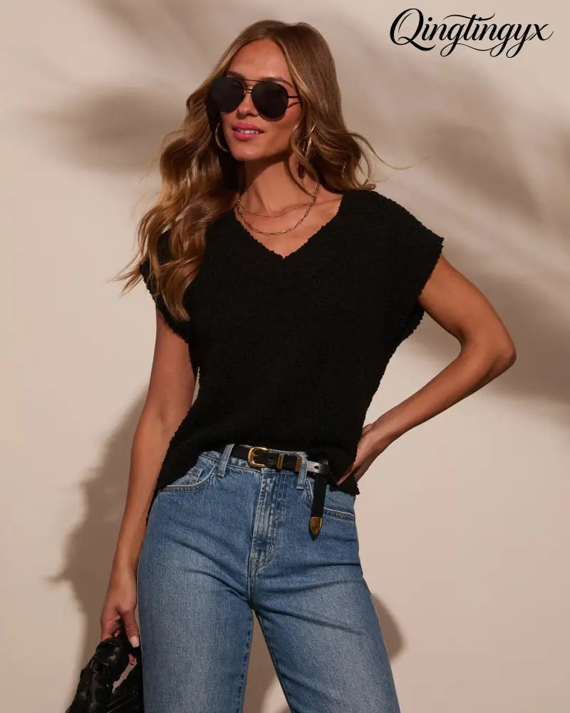 Kyana Sleeveless Sweater - Sleeveless Sweater