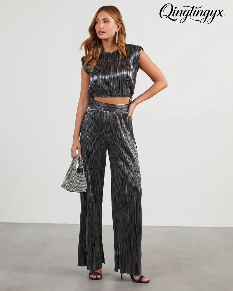 Sinclair Metallic Plisse Crop Blouse - Short Sleeve Top