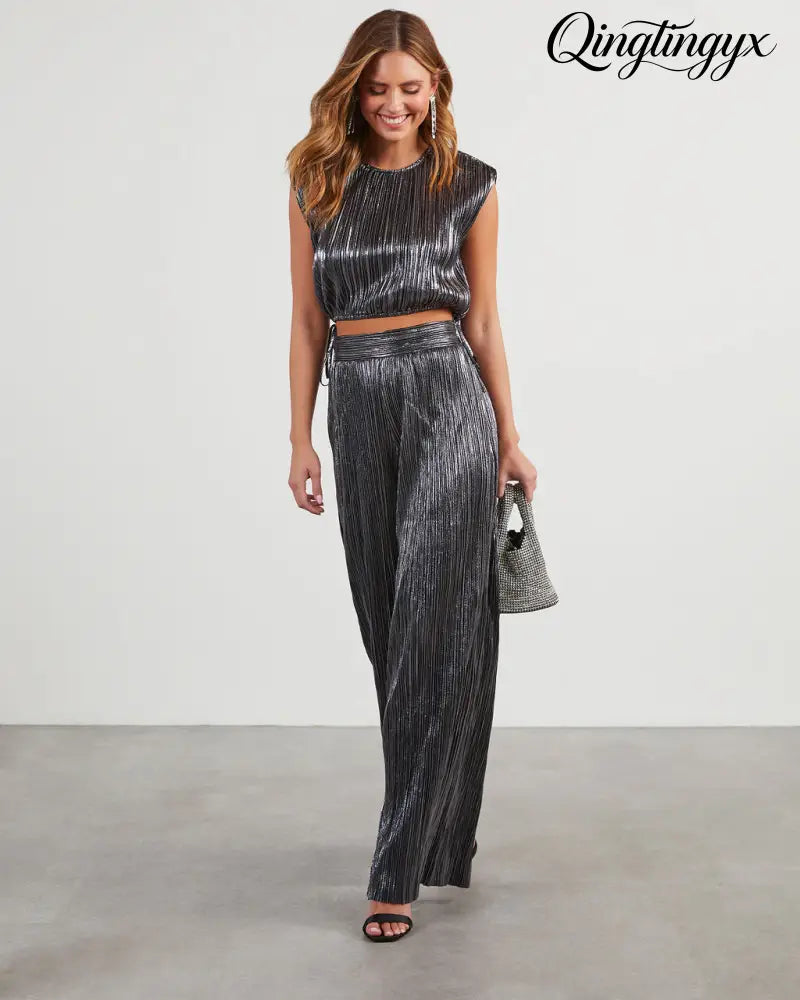 Sinclair Metallic Plisse Crop Blouse - Silver / XS - Short Sleeve Top